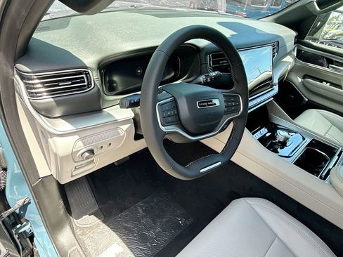 New 2026 Jeep Grand Wagoneer 2WD image 9