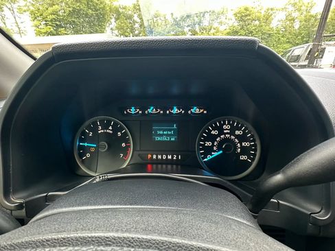 Used 2016 Ford F150 XLT AWD/4WD image 9