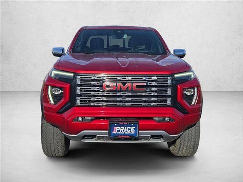 Used 2023 GMC Canyon Denali image 2