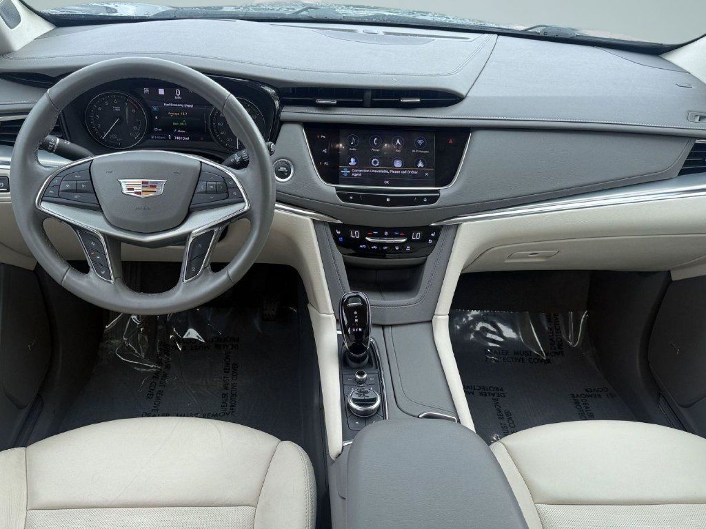 Used 2021 Cadillac XT5 Premium Luxury AWD/4WD image 14