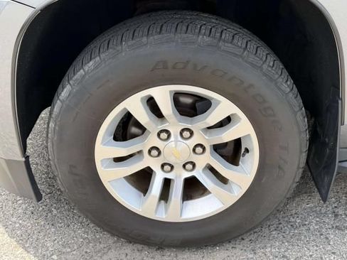 Used 2018 Chevrolet Tahoe LT AWD/4WD image 37
