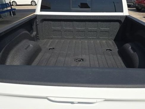 New 2026 RAM 2500 Laramie AWD/4WD image 22