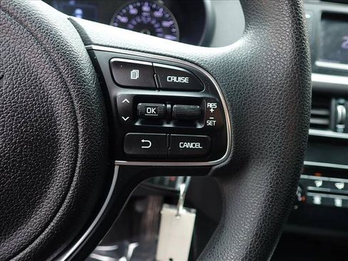 Used 2016 Kia Optima LX FWD image 13