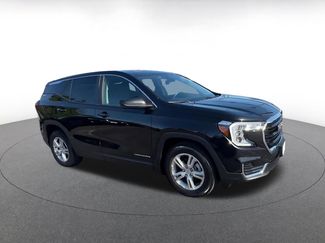 Used 2024 GMC Terrain SLE FWD video 2