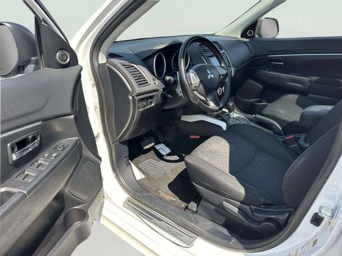 Used 2011 Mitsubishi Outlander Sport SE AWD/4WD image 13