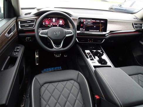 New 2025 Volkswagen Atlas SEL Premium R-Line image 15
