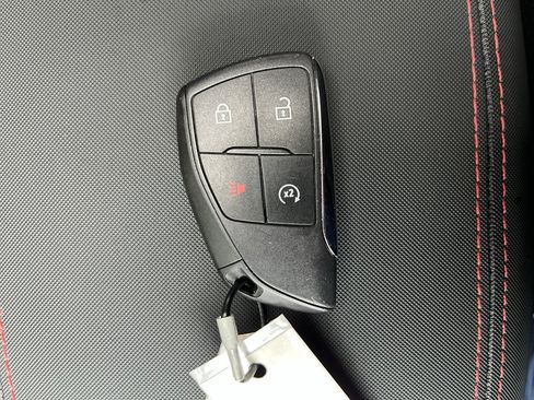 Used 2025 Chevrolet Colorado Z71 w/ Midnight Edition image 32