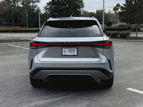 Used 2025 Lexus RX 450h AWD w/ Luxury Package image 7