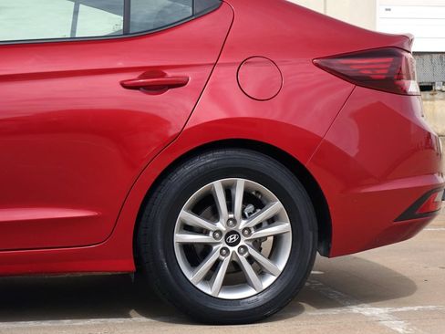 Used 2019 Hyundai Elantra Value Edition FWD image 24