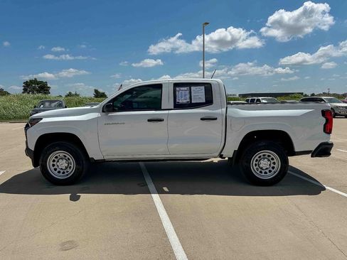 Used 2025 Chevrolet Colorado W/T RWD image 6