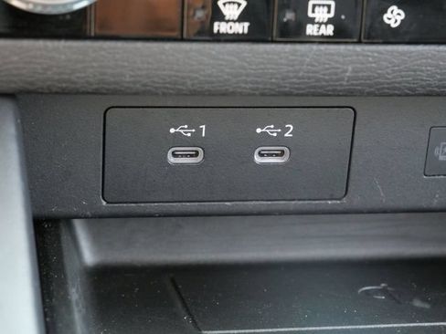 Used 2025 Mitsubishi Outlander SE AWD/4WD image 26
