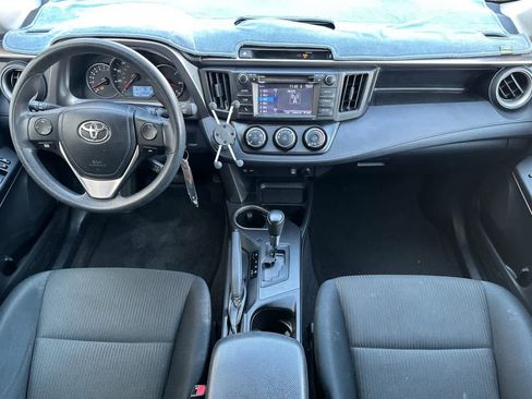 Used 2016 Toyota RAV4 LE image 3