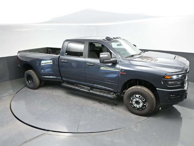 New 2027 RAM 3500 Big Horn AWD/4WD image 34