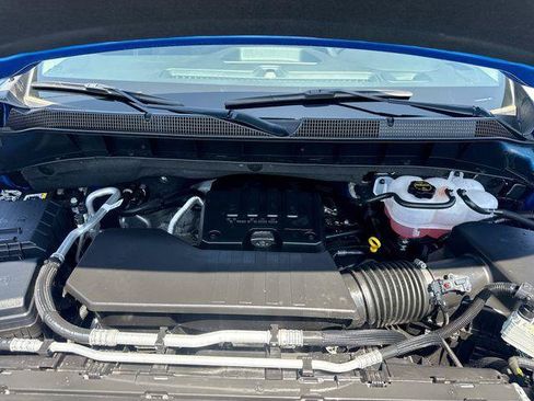 Used 2026 Chevrolet Silverado 1500 Custom RWD image 18
