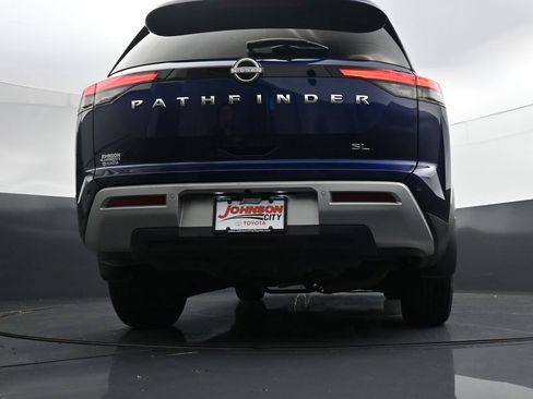 Used 2023 Nissan Pathfinder SL FWD image 38