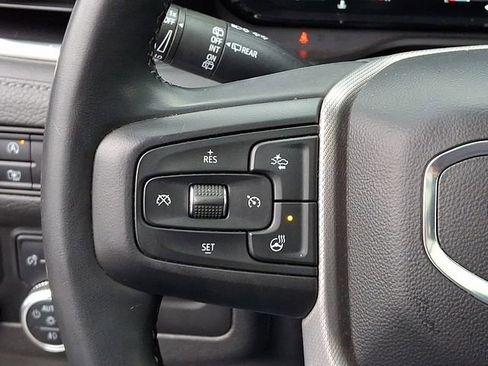 Used 2023 GMC Yukon XL Denali image 28