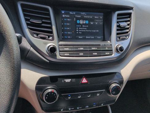 Used 2018 Hyundai Tucson SEL FWD image 16