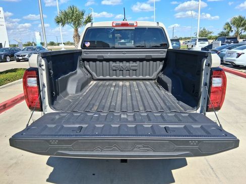 Used 2026 GMC Canyon AT4 w/ Technology Plus Package AWD/4WD image 6