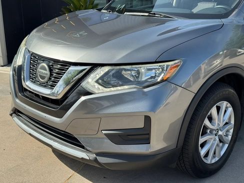 Used 2018 Nissan Rogue SV AWD/4WD image 40
