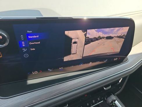 New 2026 Chevrolet Suburban LT w/ Comfort Package RWD image 32