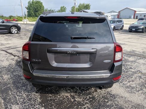 Used 2017 Jeep Compass High Altitude AWD/4WD image 4