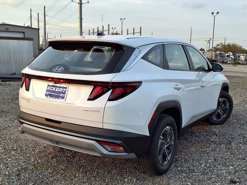 New 2026 Hyundai Tucson Blue SE image 2