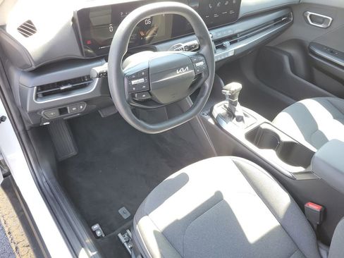 Used 2025 Kia K4 LXS FWD image 18