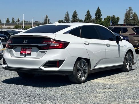 Used 2019 Honda Clarity Touring image 3