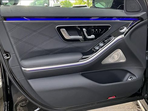 New 2026 Mercedes-Benz S 63 AMG S image 15