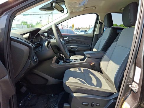 Certified 2019 Ford Escape SE FWD image 13