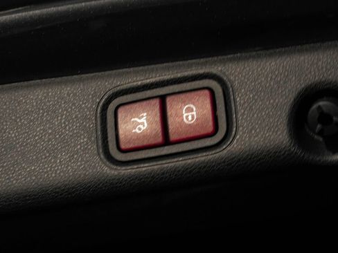 Used 2018 Mercedes-Benz E 43 AMG 4MATIC Sedan image 65