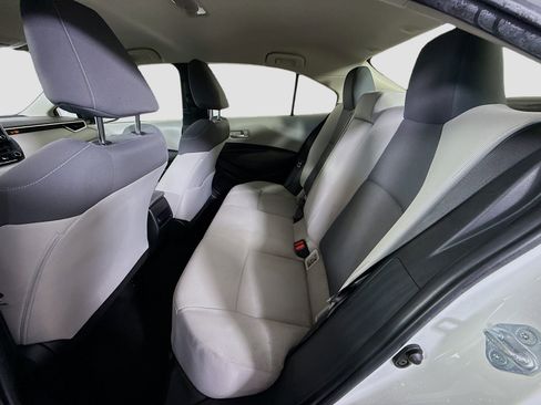 Used 2021 Toyota Corolla LE image 24