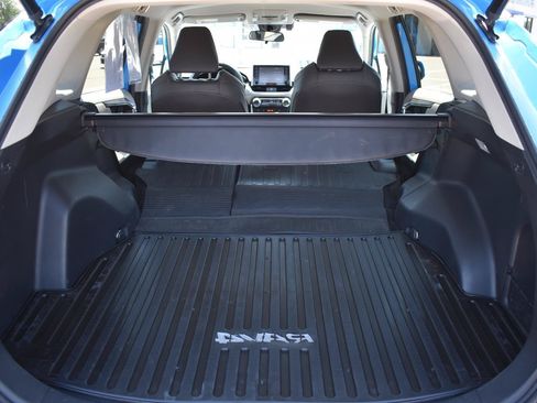 Used 2019 Toyota RAV4 Adventure AWD/4WD image 18