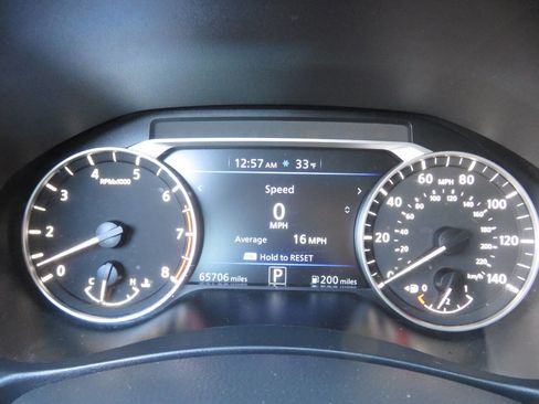 Used 2022 Nissan Altima 2.5 SV image 14