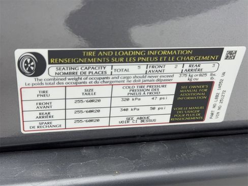 Used 2024 Land Rover Defender 110 X-Dynamic SE image 60