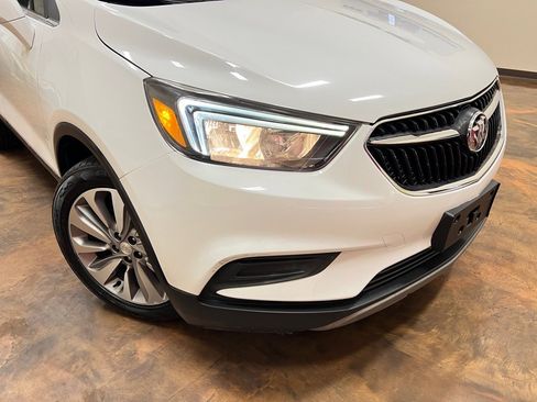 Used 2020 Buick Encore Preferred FWD image 42