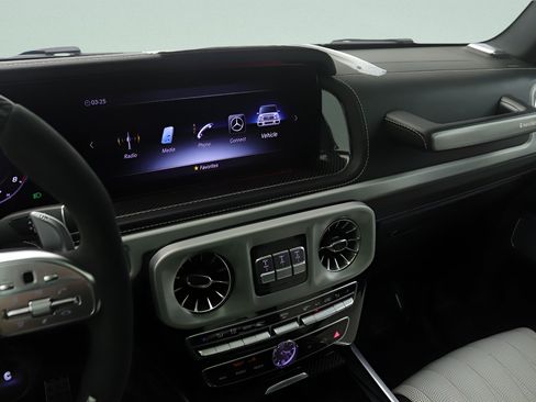Certified 2021 Mercedes-Benz G 63 AMG 4MATIC image 9