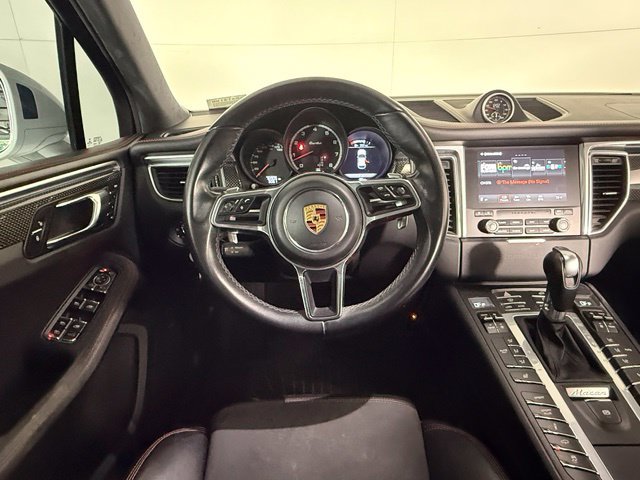 Used 2017 Porsche Macan Turbo AWD/4WD image 17