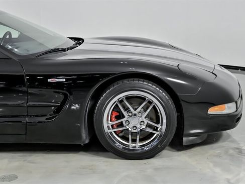 Used 2003 Chevrolet Corvette Z06 w/ Memory Package, 3 Drivers RWD image 14