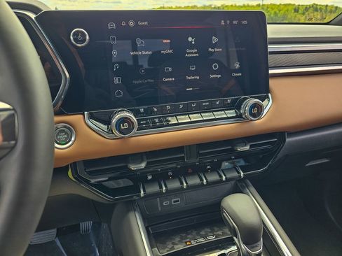New 2026 GMC Canyon AT4 w/ Technology Plus Package AWD/4WD image 22