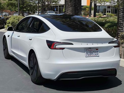 Used 2025 Tesla Model 3 Long Range image 23