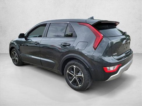Used 2023 Kia Niro LX FWD image 7