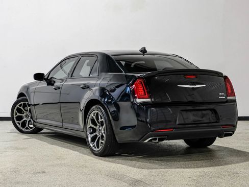 Used 2015 Chrysler 300 S w/ 300S Premium Group RWD image 8