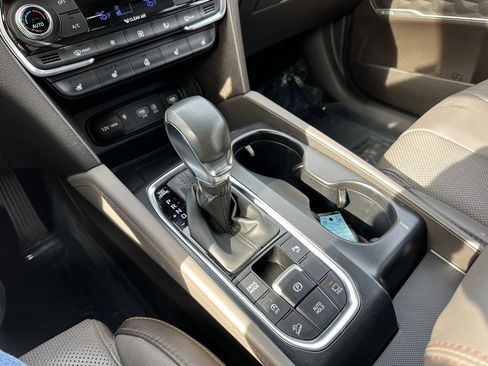 Used 2020 Hyundai Santa Fe Limited image 24