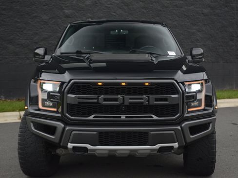 Used 2018 Ford F150 Raptor w/ Equipment Group 802A Luxury AWD/4WD image 10