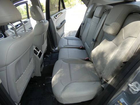 Used 2015 Mercedes-Benz ML 350 2WD image 46