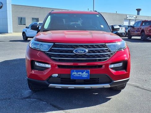 Certified 2024 Ford Explorer XLT w/ Equipment Group 202A AWD/4WD image 8