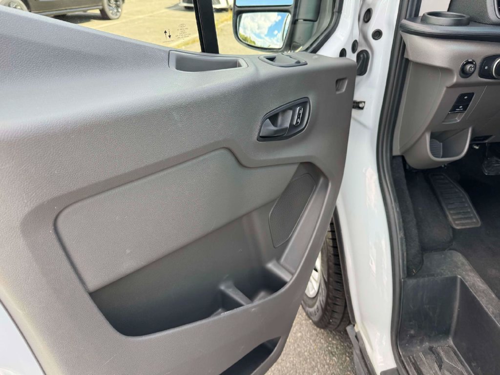 Used 2024 Ford Transit 350 XLT RWD image 16