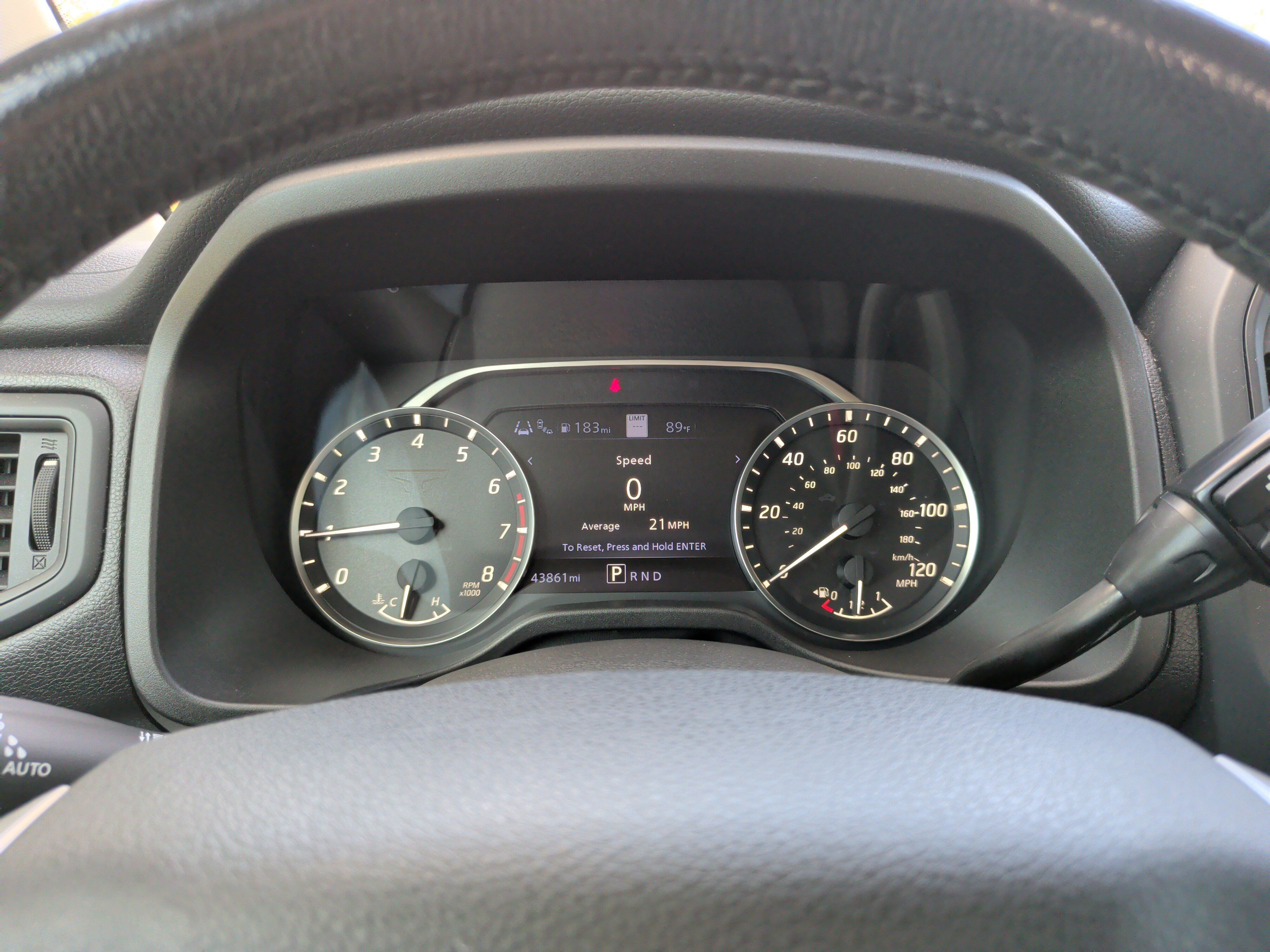 Used 2022 Nissan Titan SV w/ SV Convenience Package RWD image 16