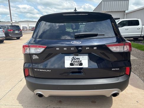 Certified 2021 Ford Escape Titanium w/ Titanium Elite Package AWD/4WD image 10